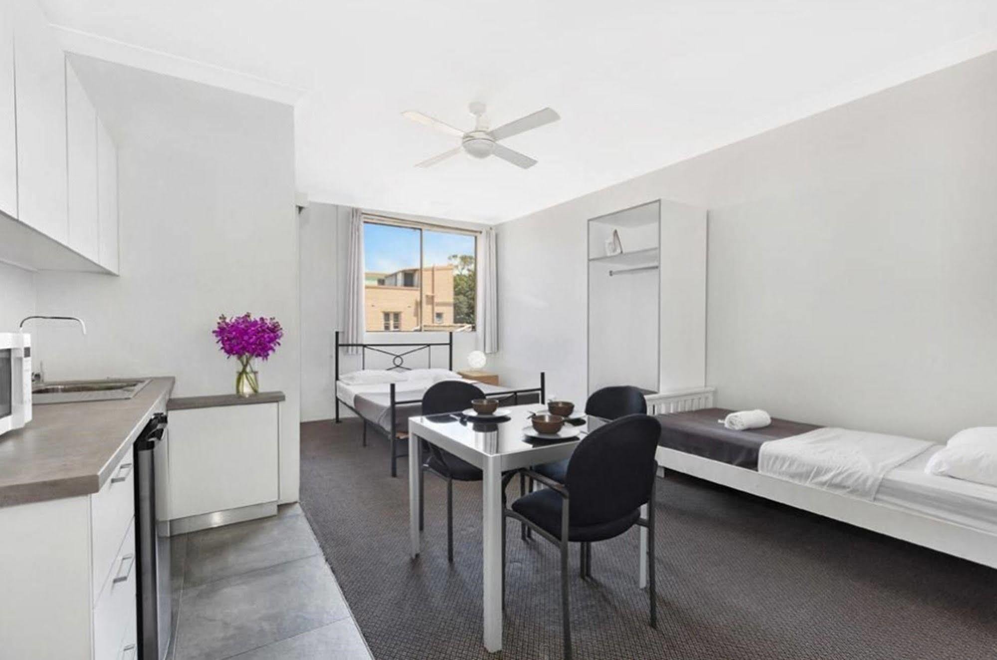 Manly Beachside Apartments Екстер'єр фото