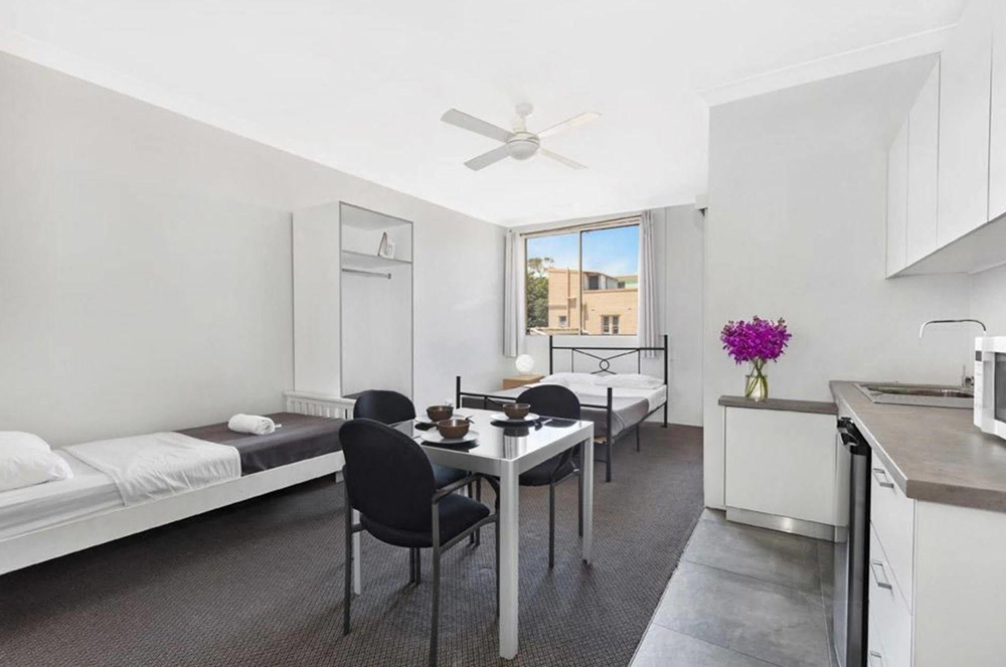 Manly Beachside Apartments Екстер'єр фото
